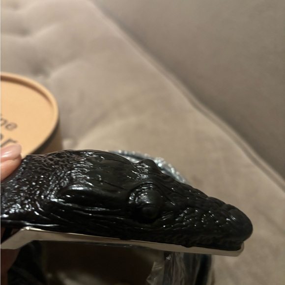 Genuine leather belt in a beautiful gift box - Picture 2 of 3